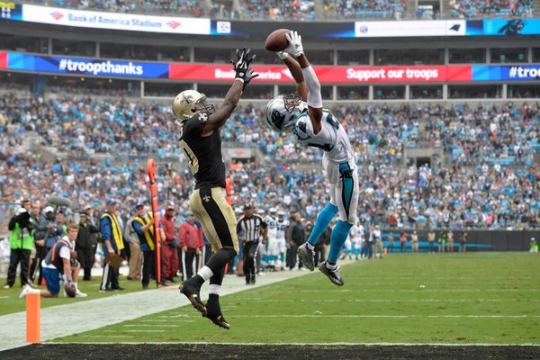 Josh Norman, dj 4 interceptions et deux touchdowns  la mi-saison.