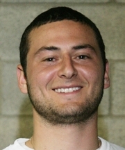 Bobby Mikelberg le nouveau <span class='glossary'><a href='/glossaire#quarterback'>QB</a><span class='explanation'><b>Quarterback</b><br/>c'est le stratge de l'quipe. Il dcide des tactiques avec ses coachs. Il est charg de transmettre la balle  ses coureurs et de distiller les passes  ses receveurs.</span></span> des centaures