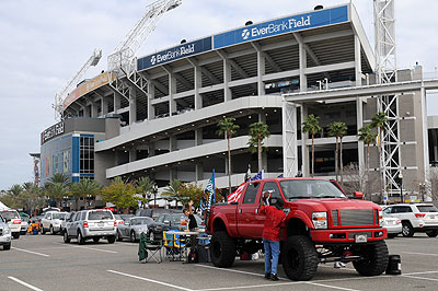 L'EverBank Field