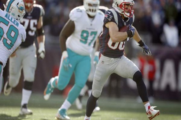 La défense des Dolphins n'a pas su stopper Brady
