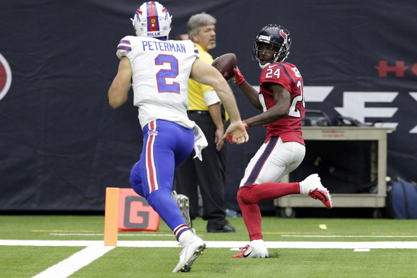 Joseph offre la troisième victoire des Texans