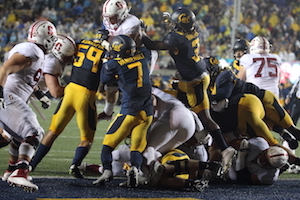 Bataille de conqute du terrain lors de la rencontre de 2016 entre California et Stanford