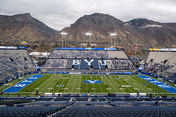 Le LaVell Edwards Stadium</span><span>