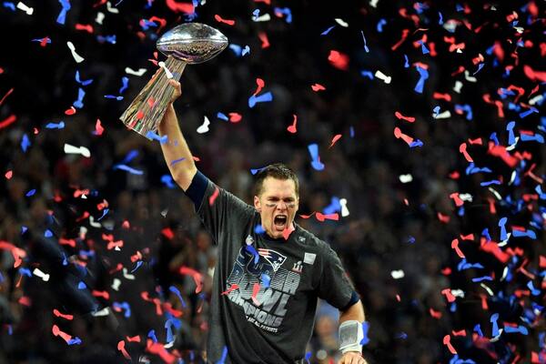 Brady officialise sa retraite