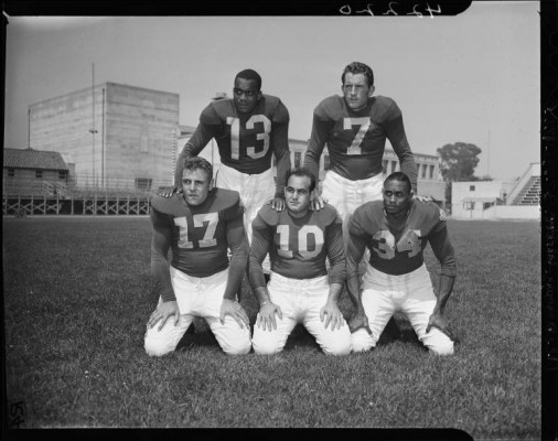 Kenny Washington (13) et woody Strode (34)