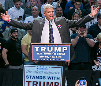 Rex Ryan lors d'un meeting pro Trump